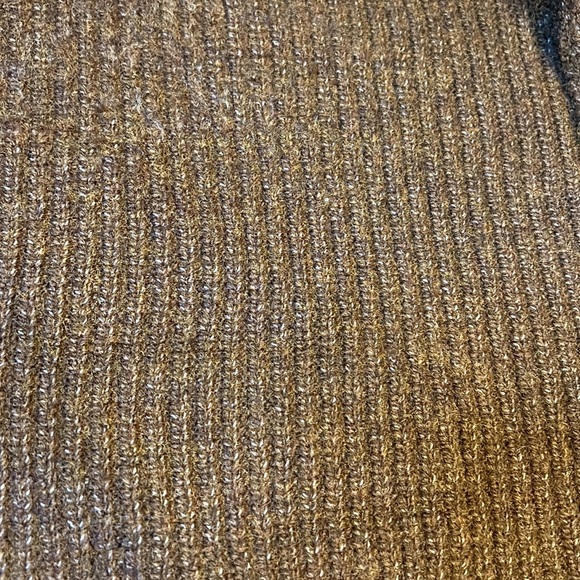 American Eagle Sweater - Picture 2 of 6